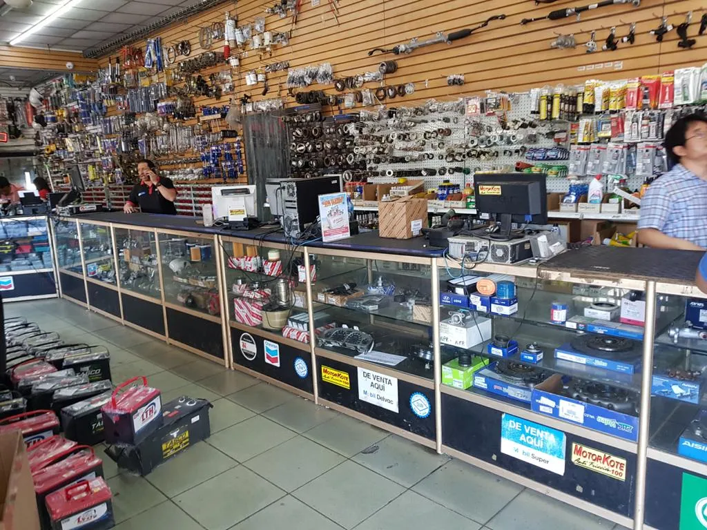 Foto 2 de BRILLIANCE KONECT